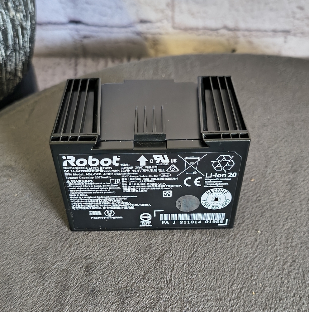 OEM iRobot Roomba vacuum lithium ion battery replacement, e i j7+, series i7 i7+ - Picture 6 of 7